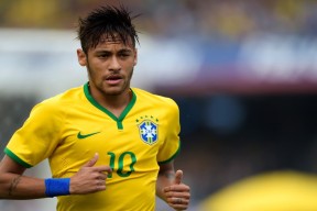 奥尔韦拉展现强大心理素质与韧性，奥尔韦伯